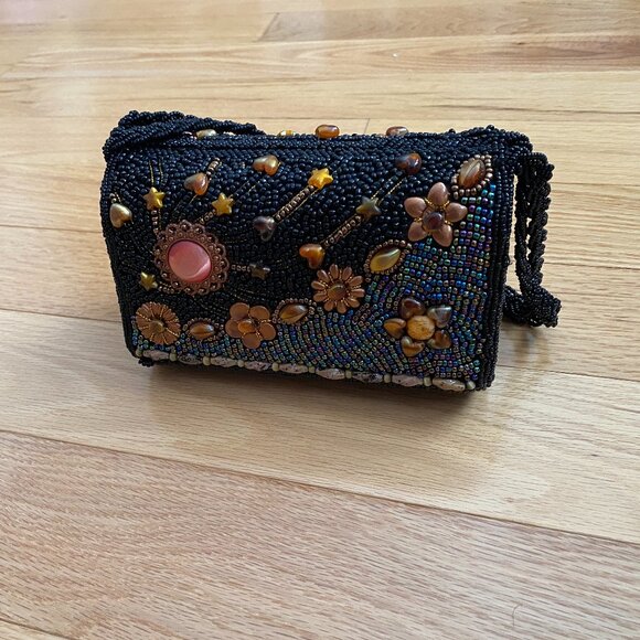Vintage Viola Beaded Purse - Picture 2 of 4